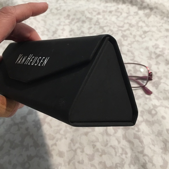 Van Heusen glasses case - Picture 5 of 5